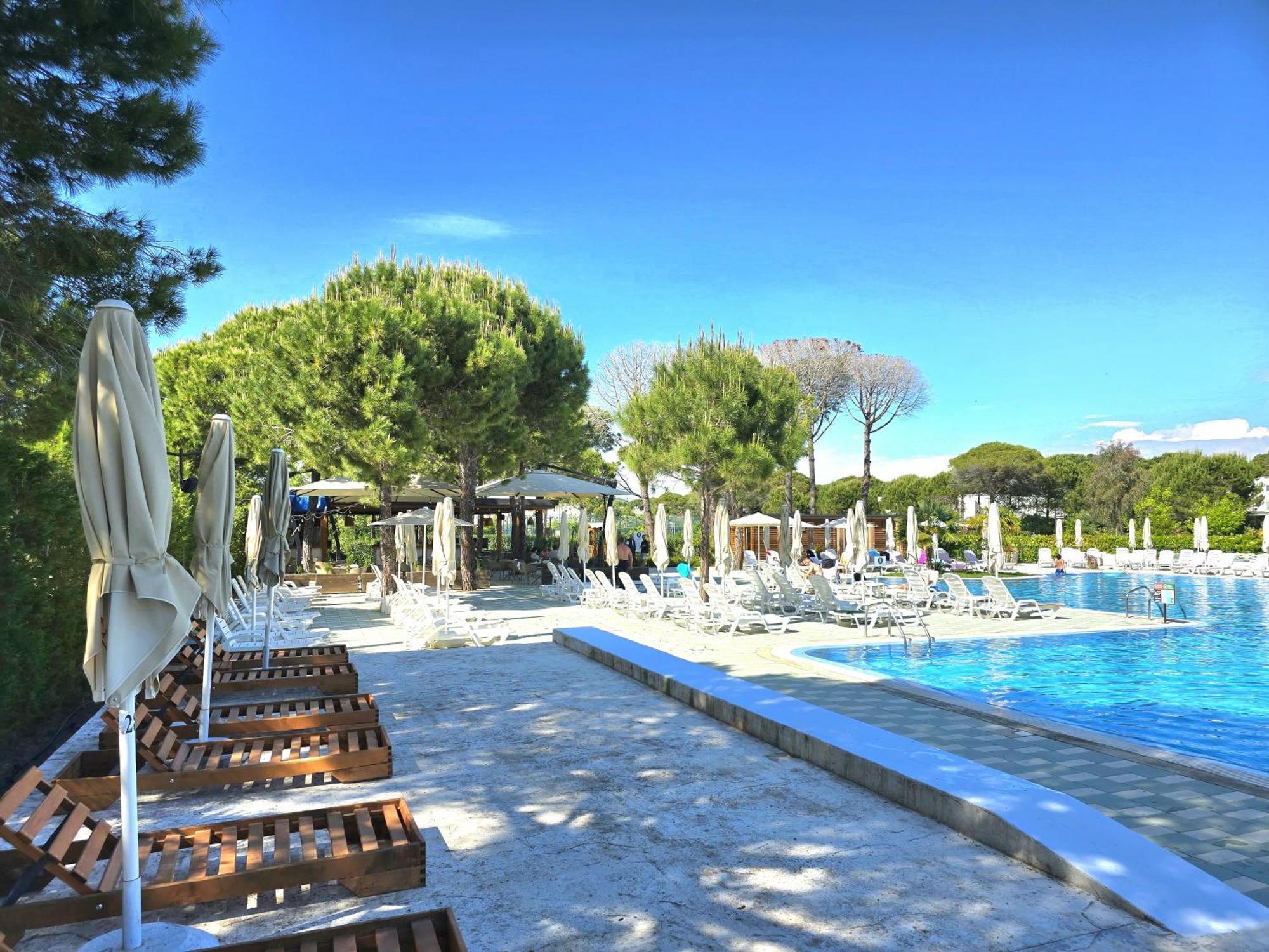 Modern Villas At Perla Resort Дуррес Экстерьер фото