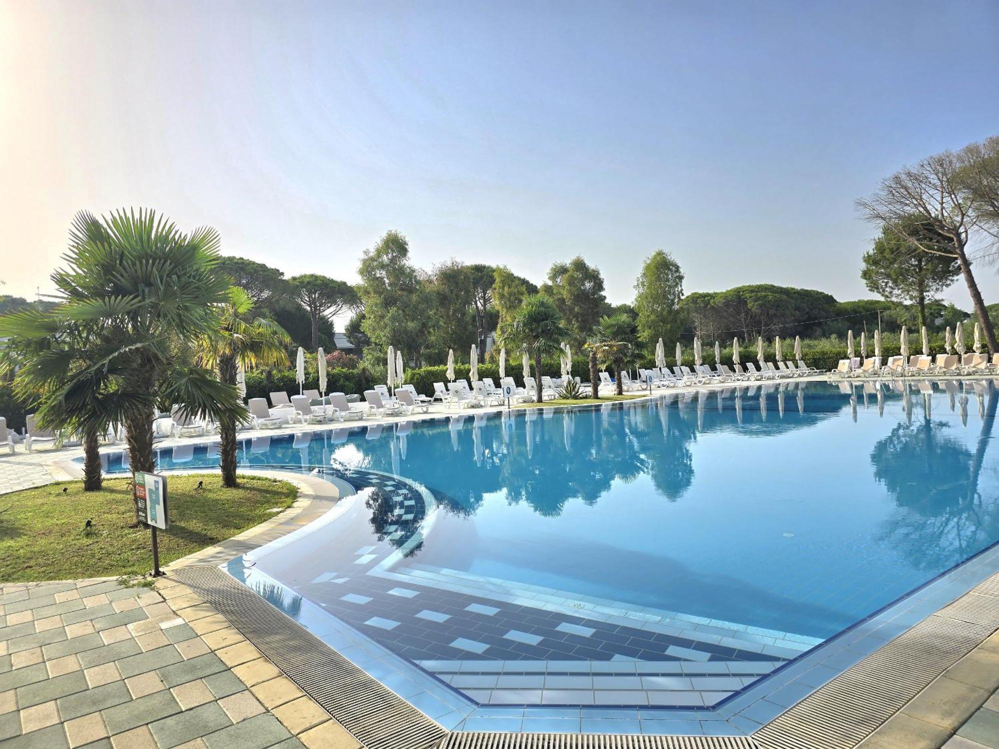 Modern Villas At Perla Resort Дуррес Экстерьер фото