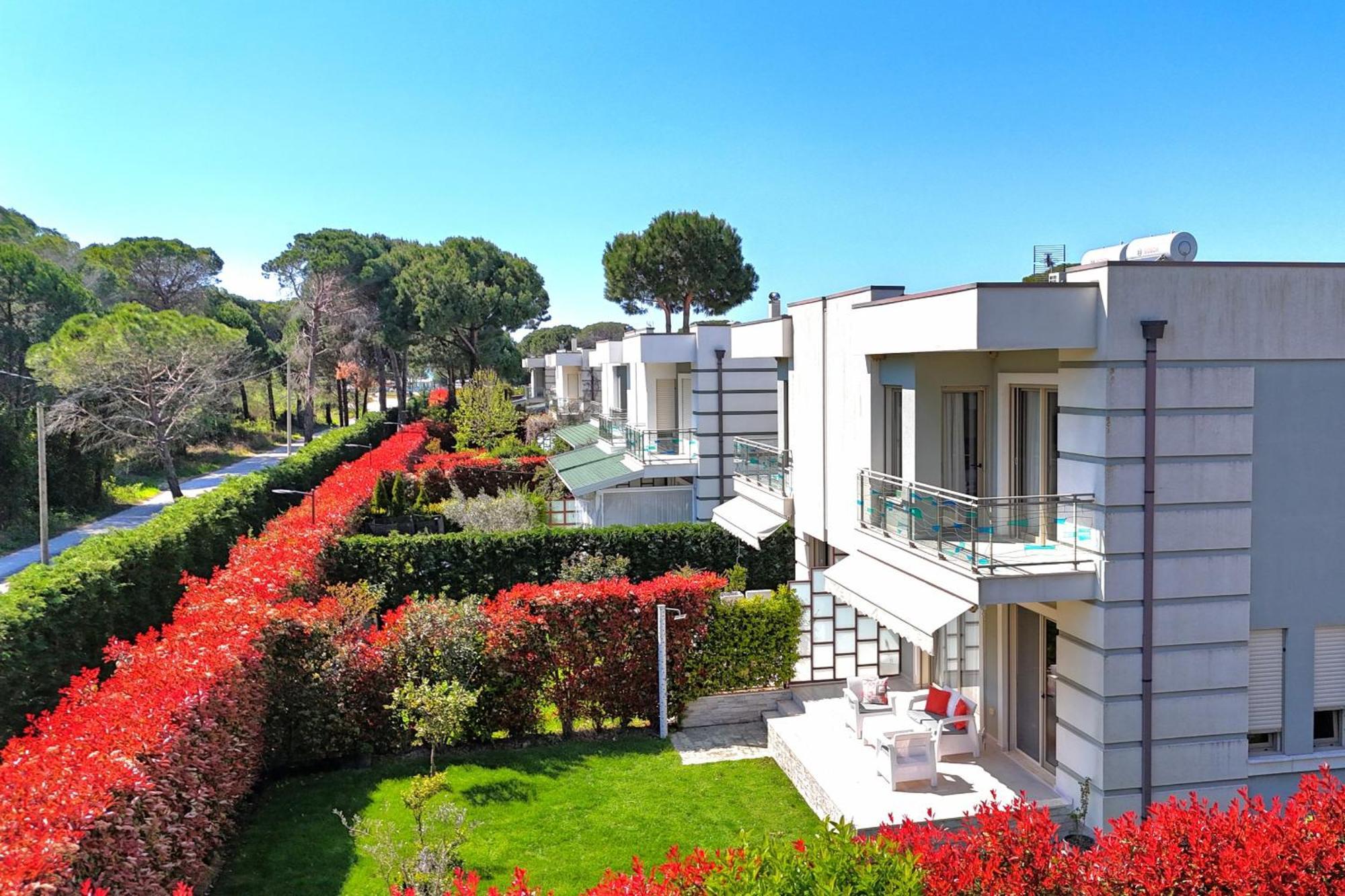 Modern Villas At Perla Resort Дуррес Экстерьер фото