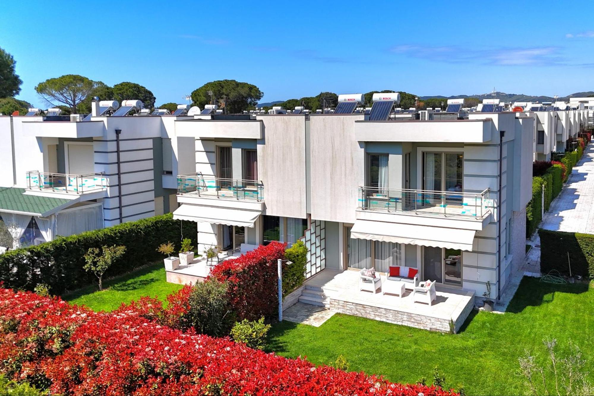 Modern Villas At Perla Resort Дуррес Экстерьер фото