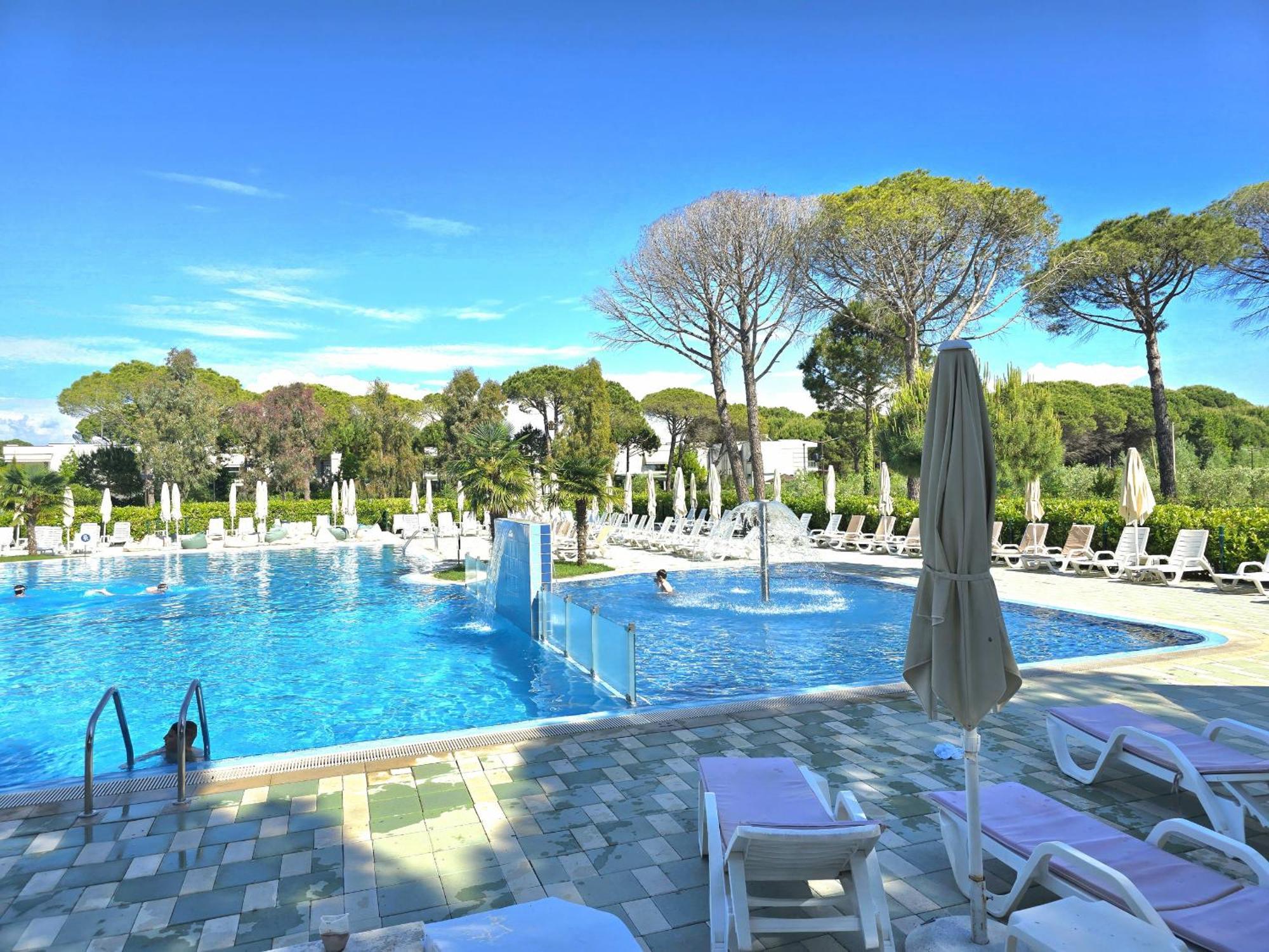 Modern Villas At Perla Resort Дуррес Экстерьер фото